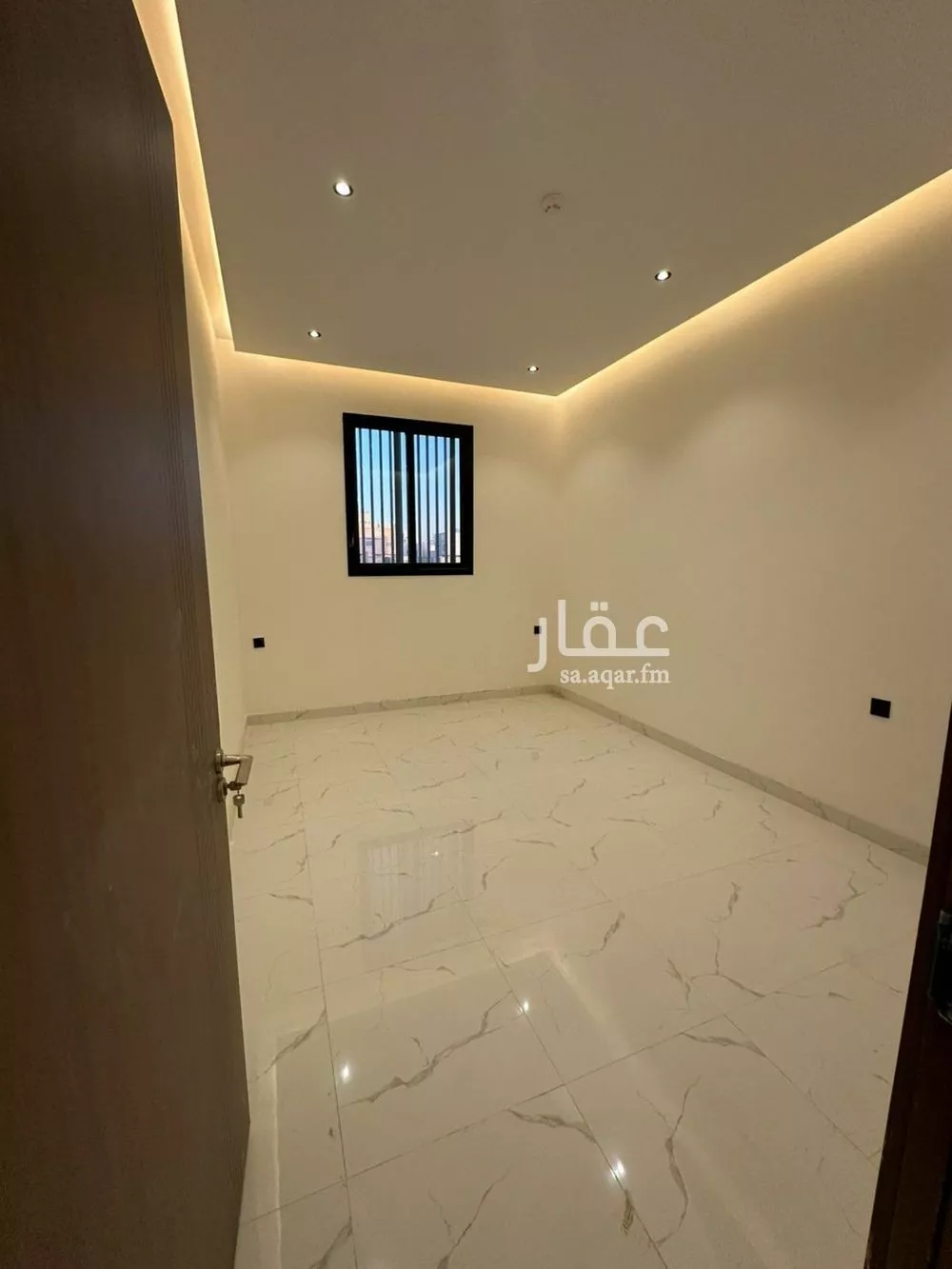 شقة 4 غرف في الحزم 6