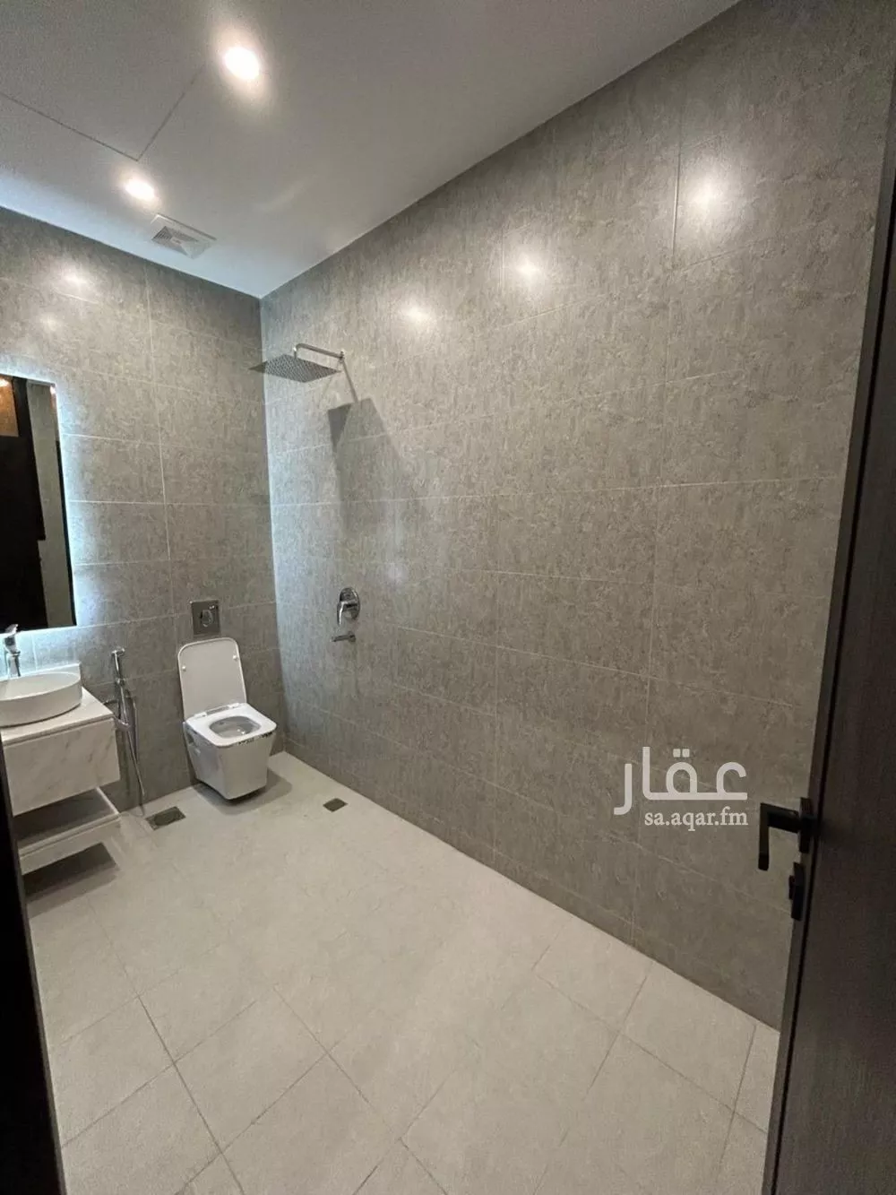 4 bedroom apartment in Qurtubah 25