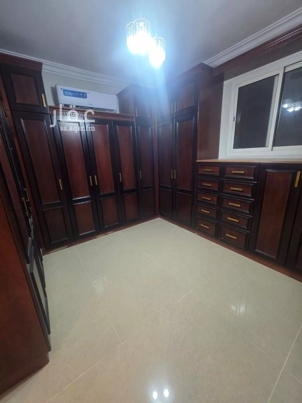 4 bedroom apartment in Al Malqa 4