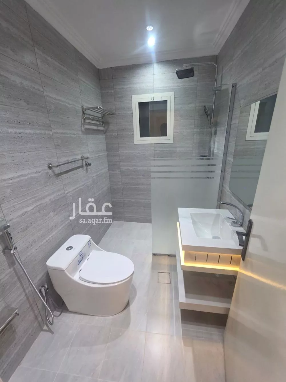 4 bedroom apartment in Al Malqa 7