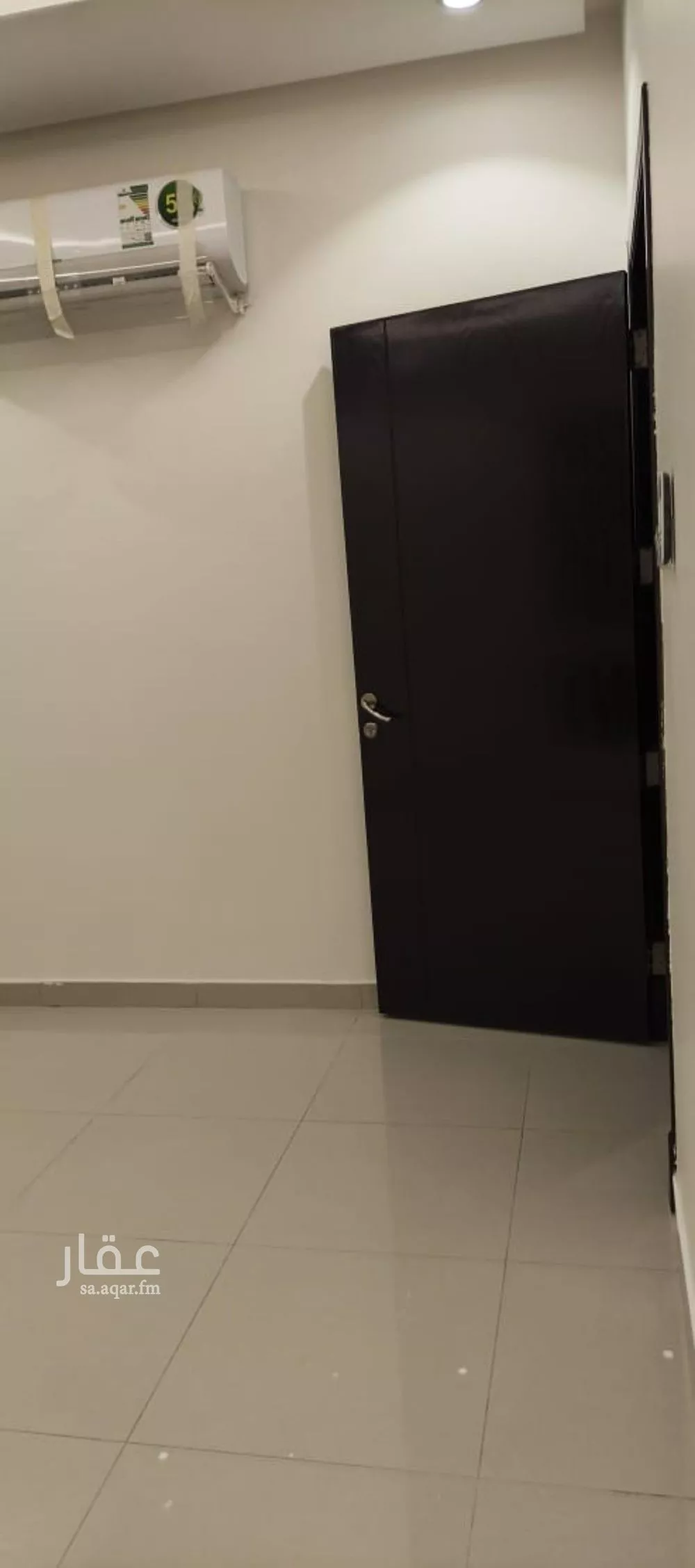 فيلا 6 غرف في العارض 5