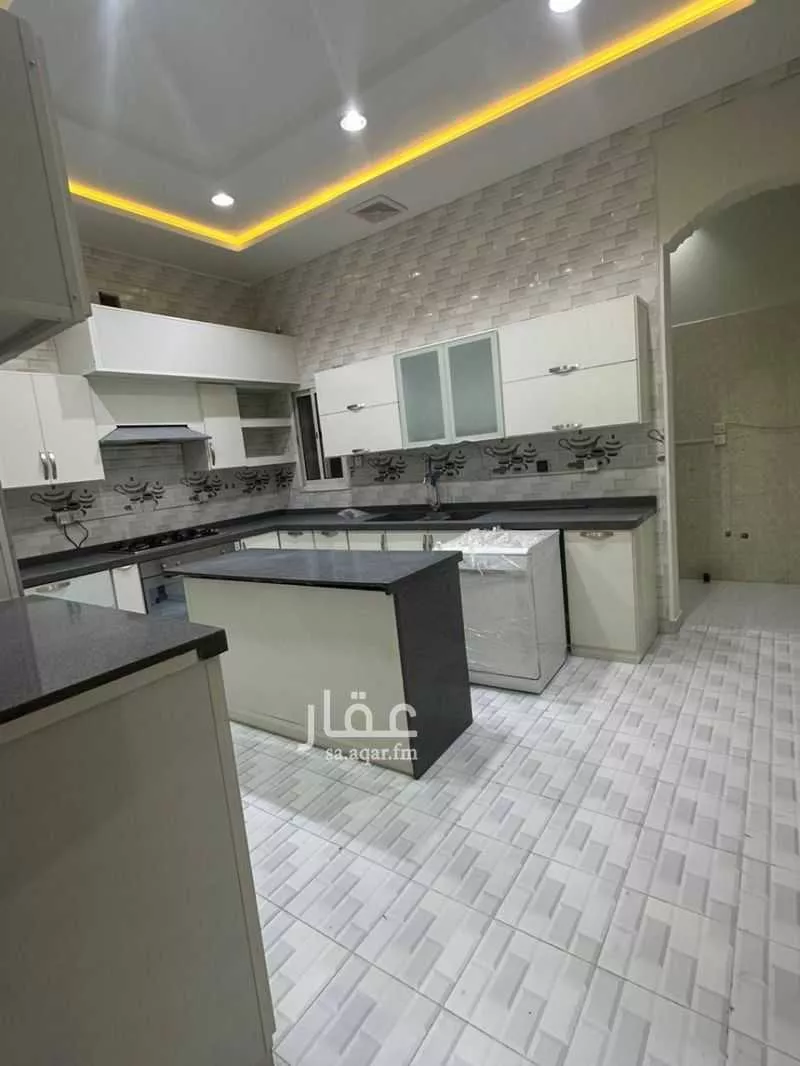 5 bedroom villa in Al Narjis 12