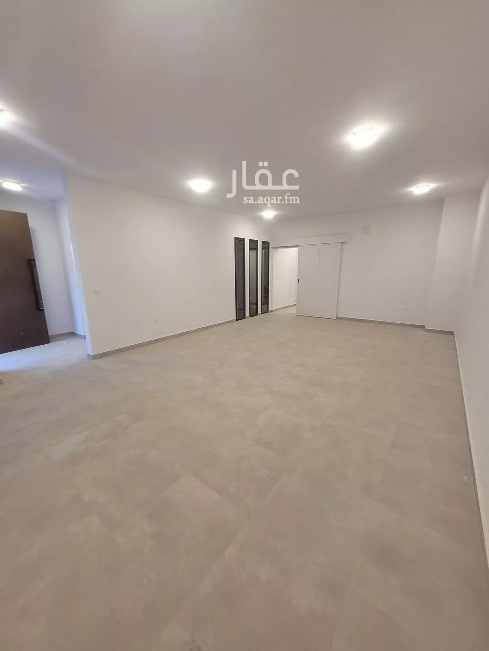 فيلا 6 غرف في النرجس 3