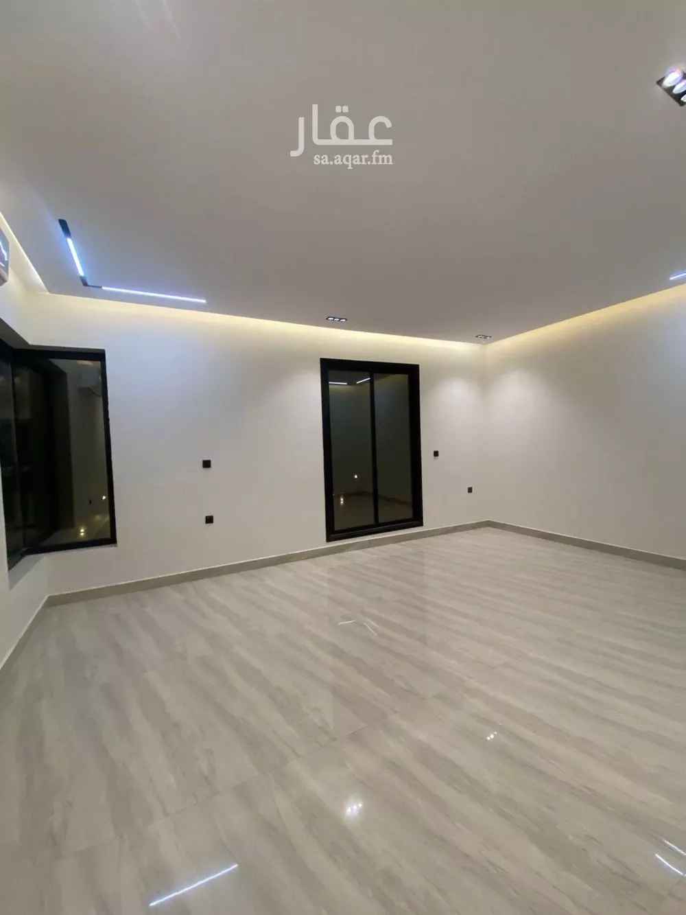 فيلا 7 غرف في الرمال 2