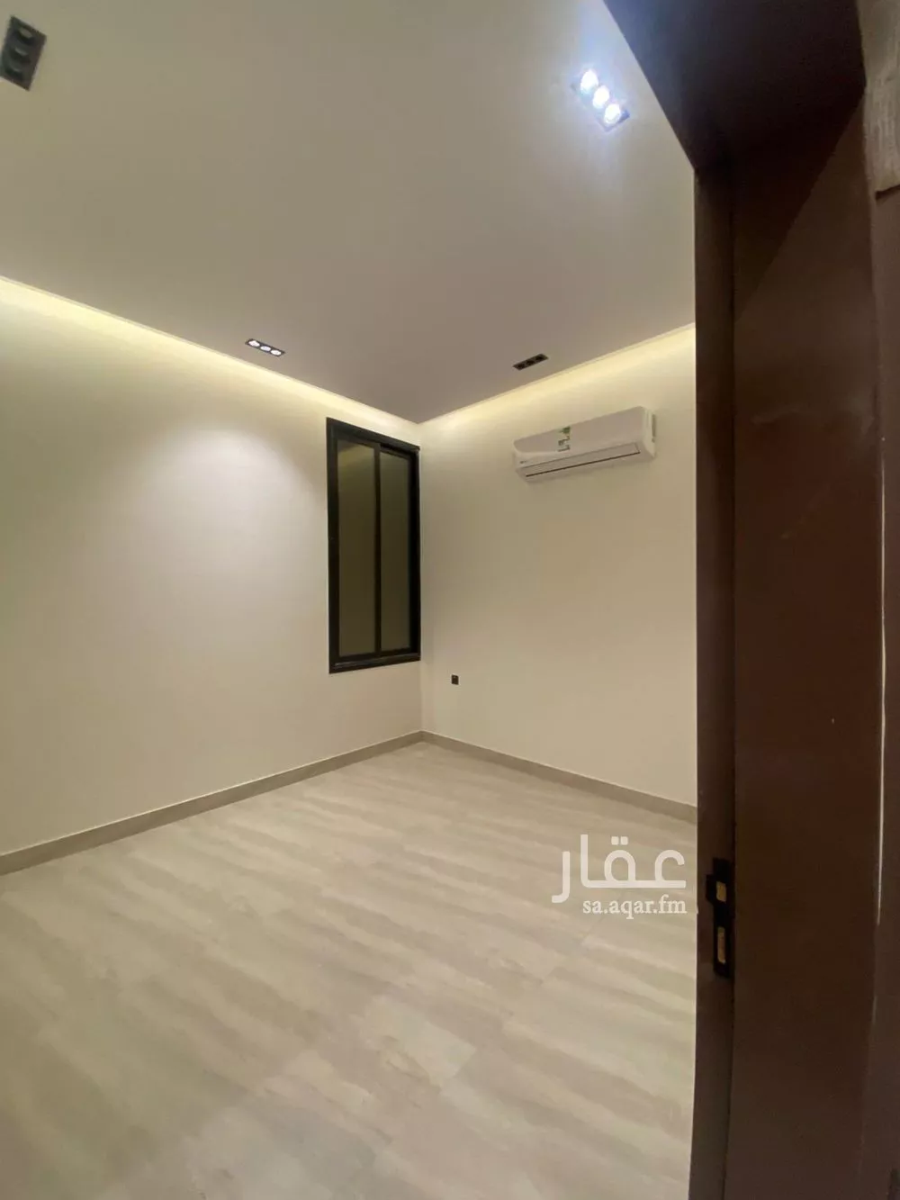 فيلا 7 غرف في الرمال 11