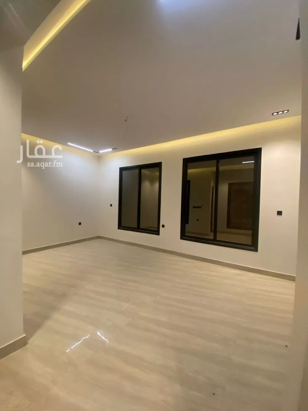 فيلا 7 غرف في الرمال 25