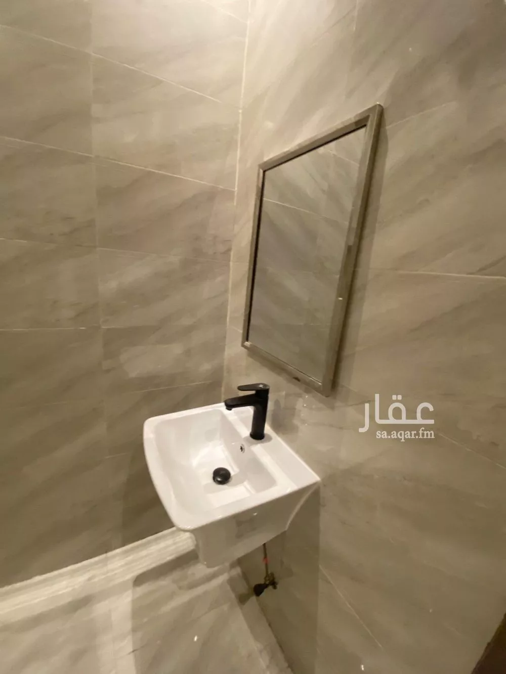 فيلا 7 غرف في الرمال 9