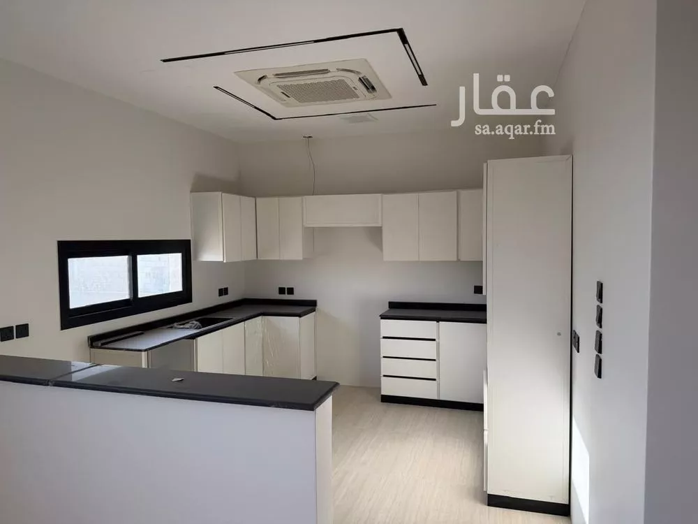 فيلا 3 غرف في العارض 17