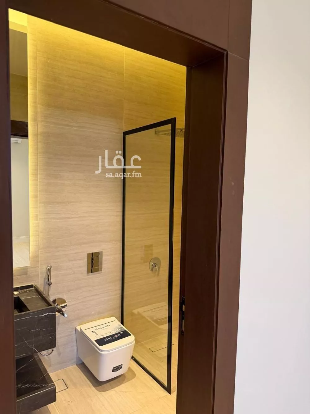 فيلا 3 غرف في العارض 4