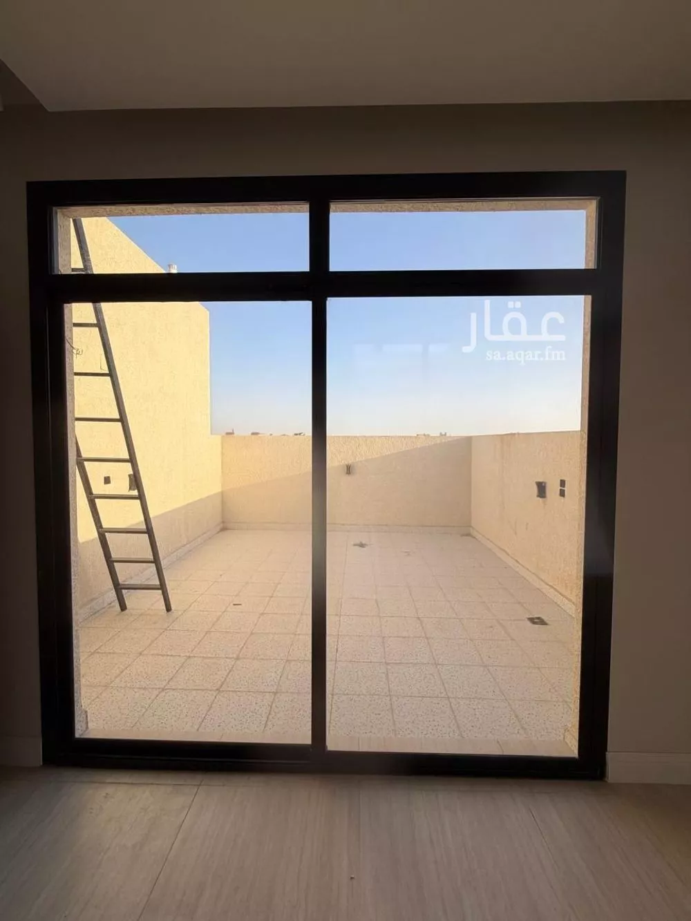 فيلا 3 غرف في العارض 6