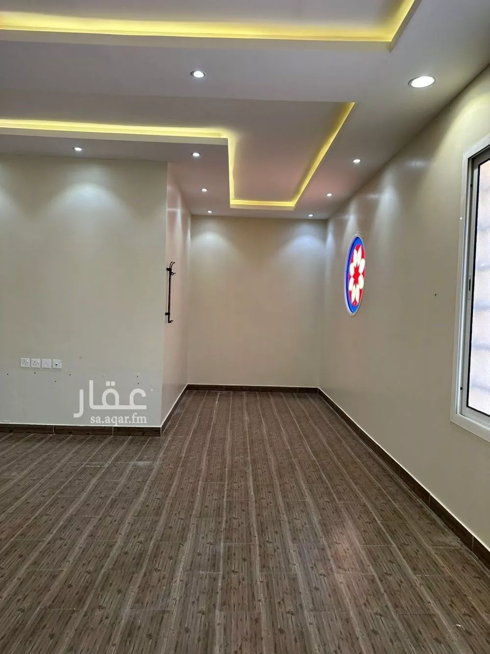 فيلا 8 غرف في طويق 18