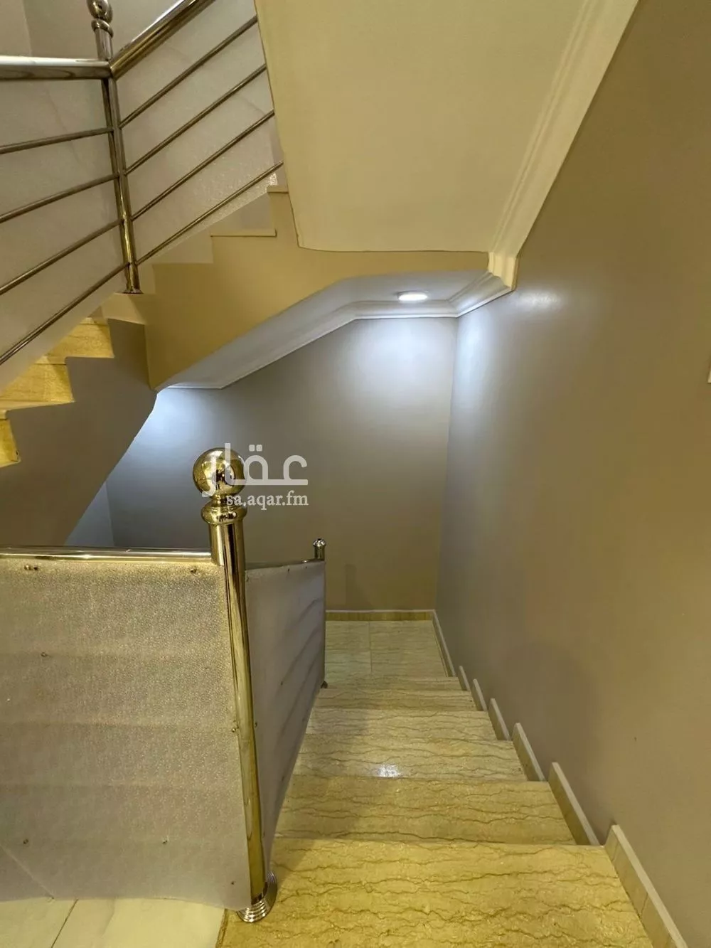 فيلا 8 غرف في طويق 10