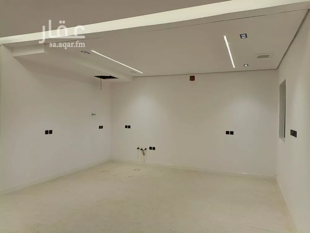 3 bedroom floor in Okaz 4