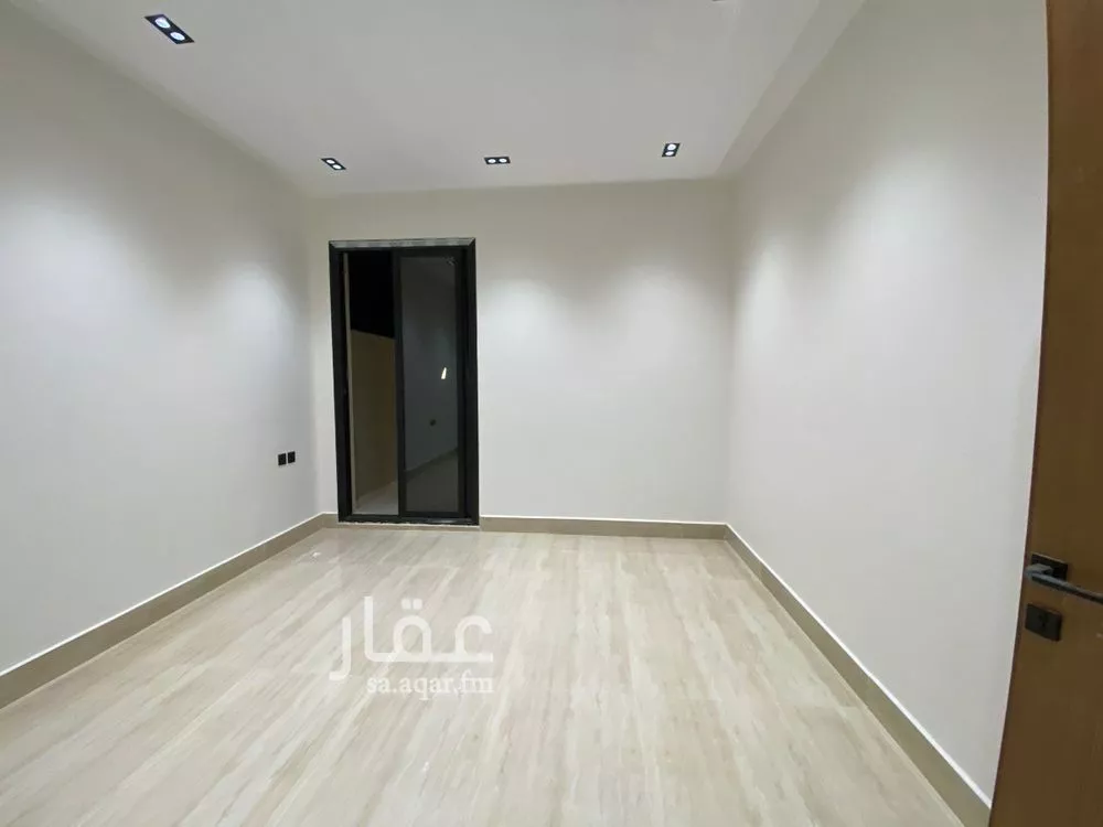 شقة 3 غرف في عكاظ 4