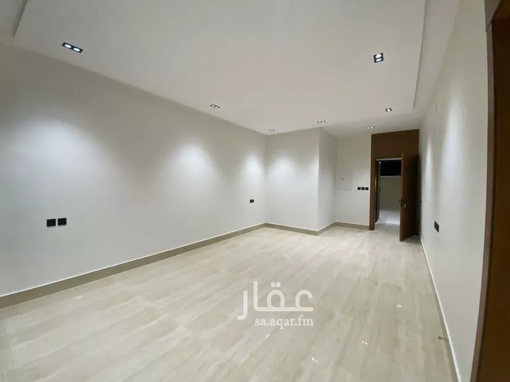 شقة 3 غرف في عكاظ 8