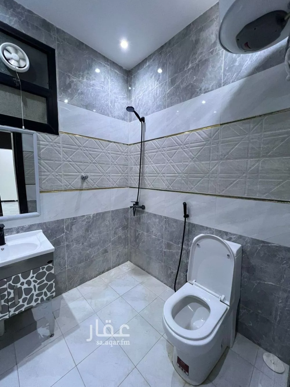 فيلا 6 غرف في ظهرة لبن 7