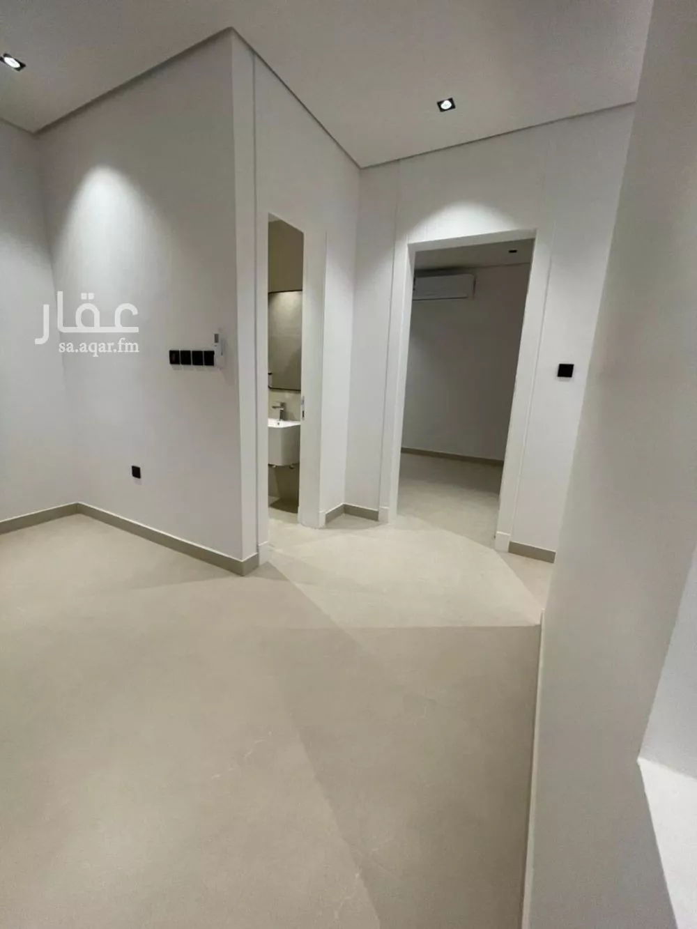 4 bedroom villa in Al Narjis 17
