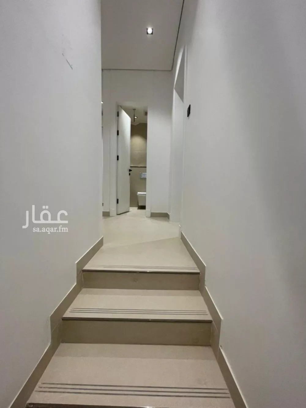 4 bedroom villa in Al Narjis 8