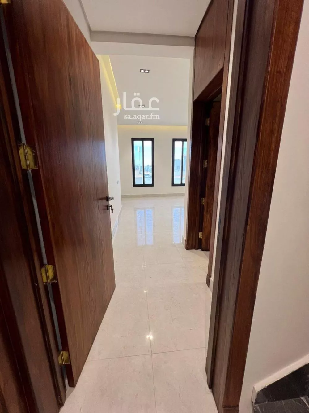 5 bedroom villa in Al Mahdiyyah 2