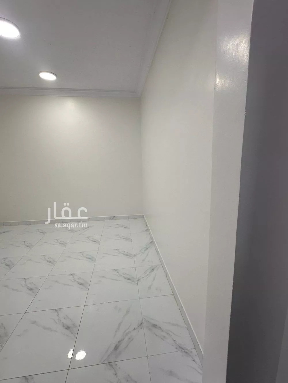 شقة 2 غرف في الرمال 3