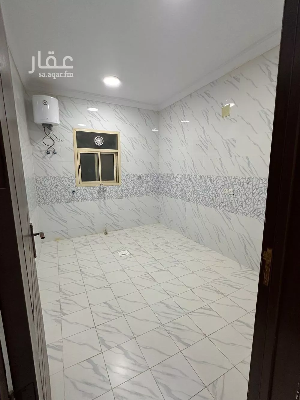 شقة 2 غرف في الرمال 4