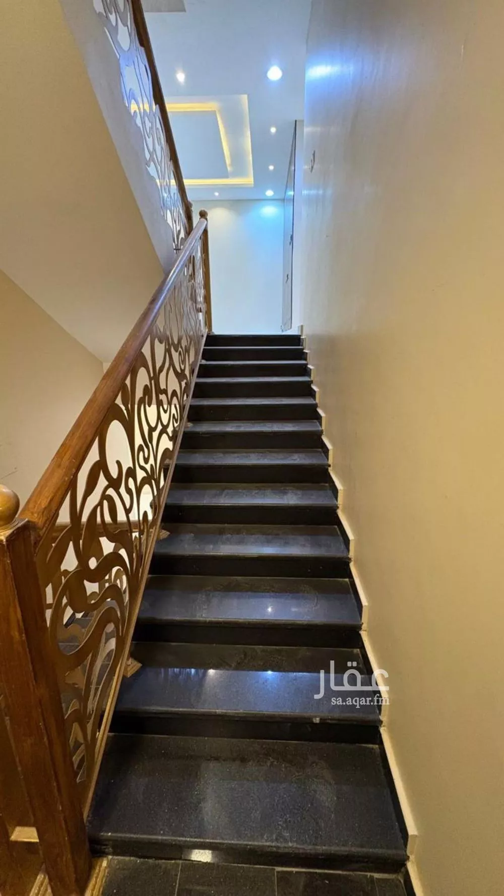 5 bedroom duplex in Al Mahdiyyah 9