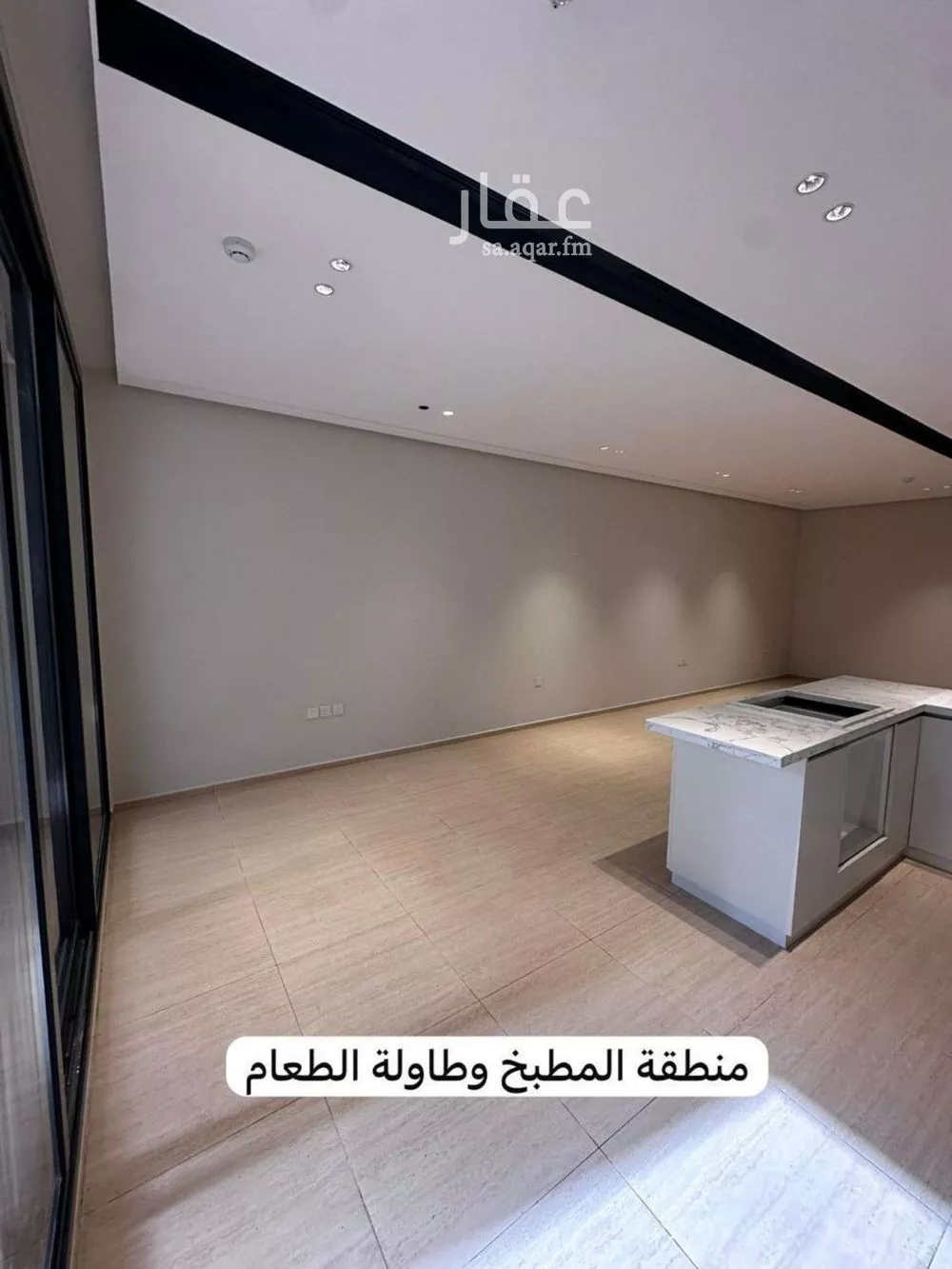 فيلا 6 غرف في العارض 5