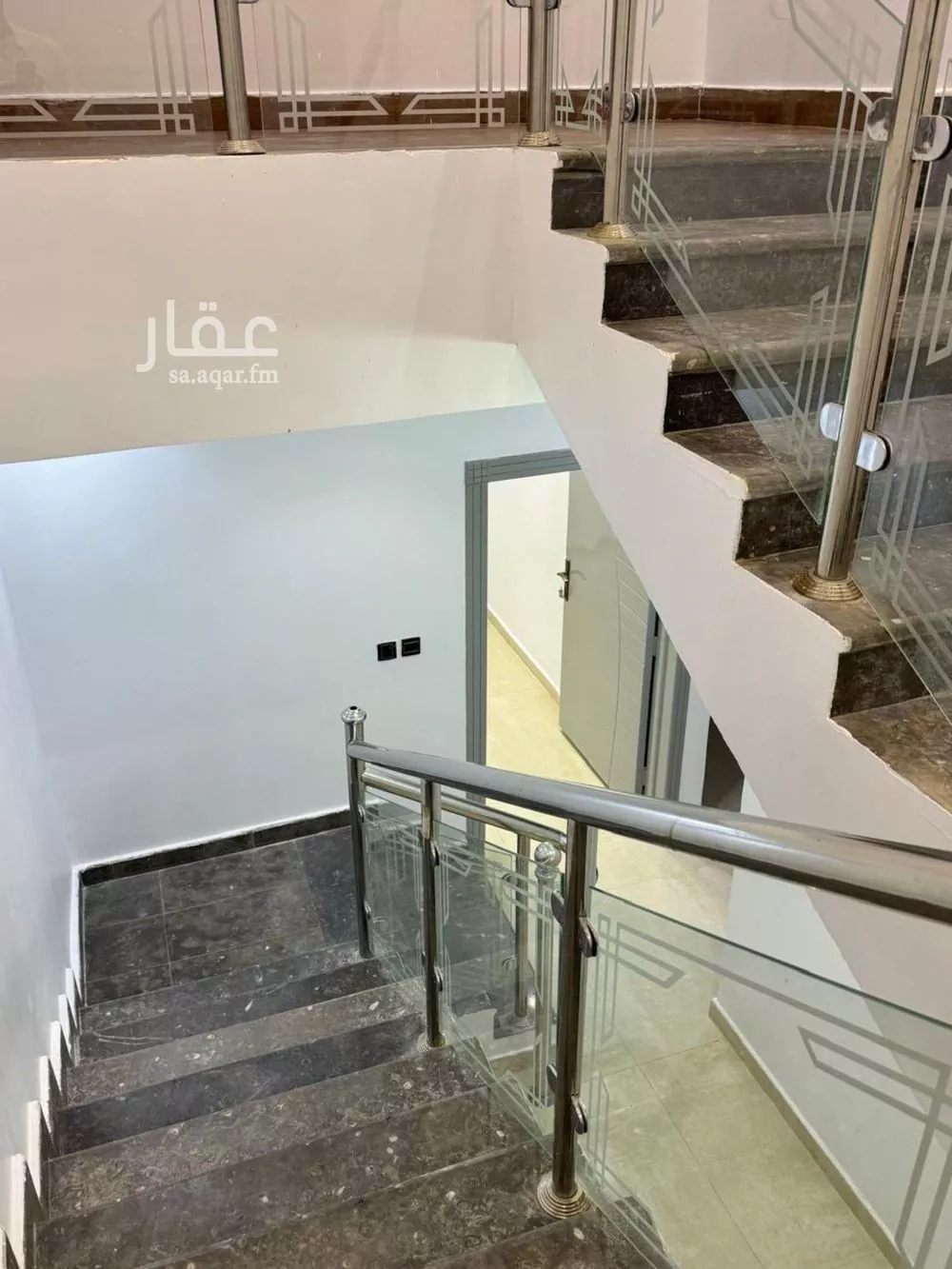 فيلا 4 غرف في ظهرة لبن 11