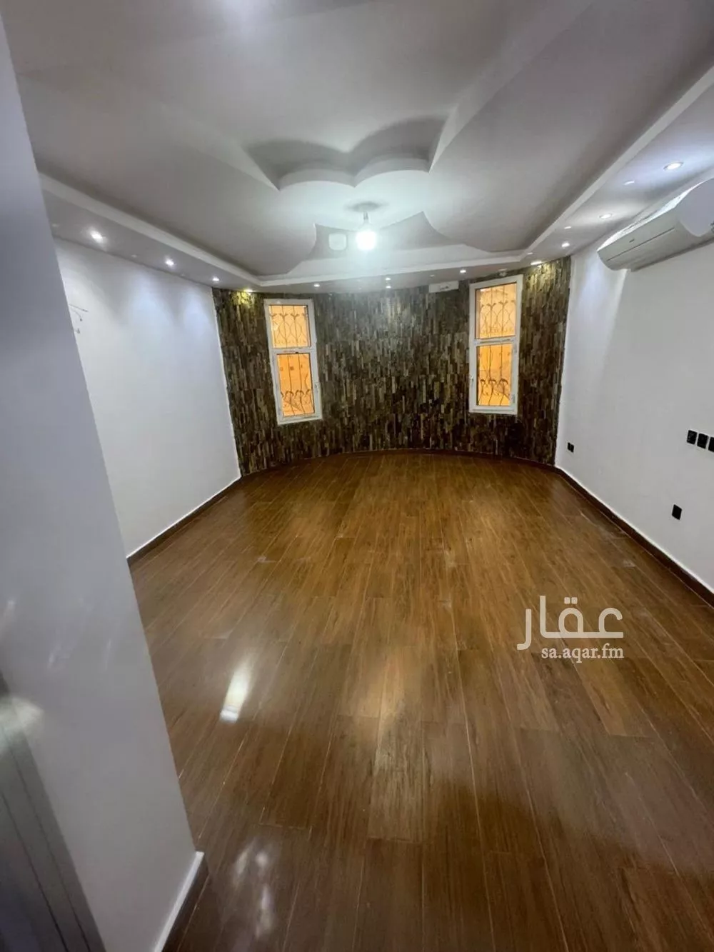 فيلا 4 غرف في ظهرة لبن 23