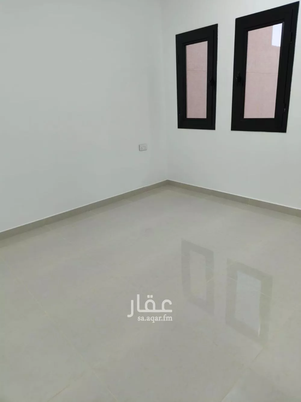 فيلا 4 غرف في نمار 23