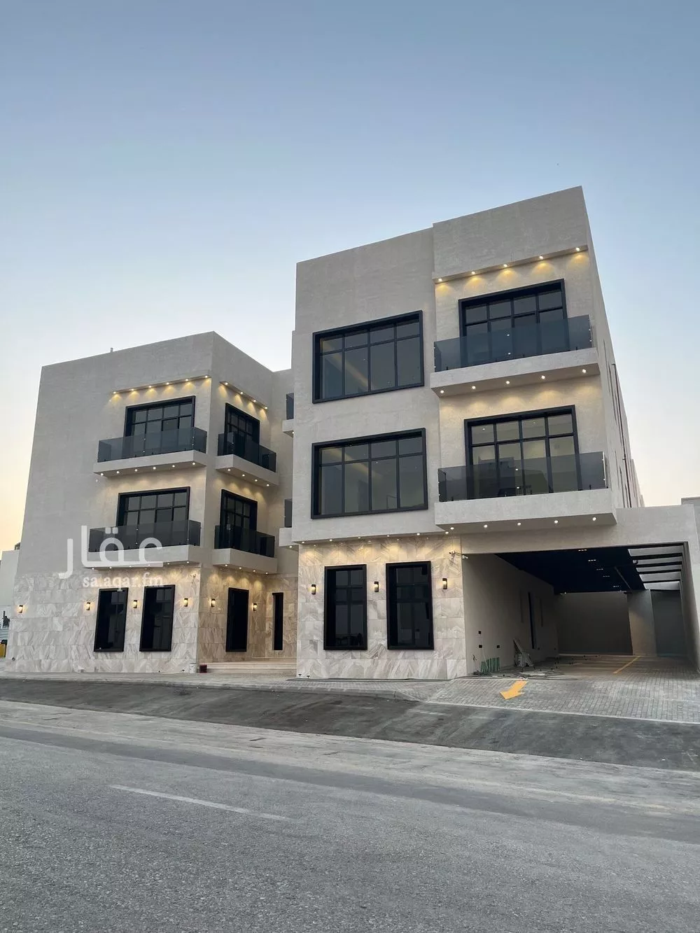 3 bedroom apartment in Al Mahdiyyah 4