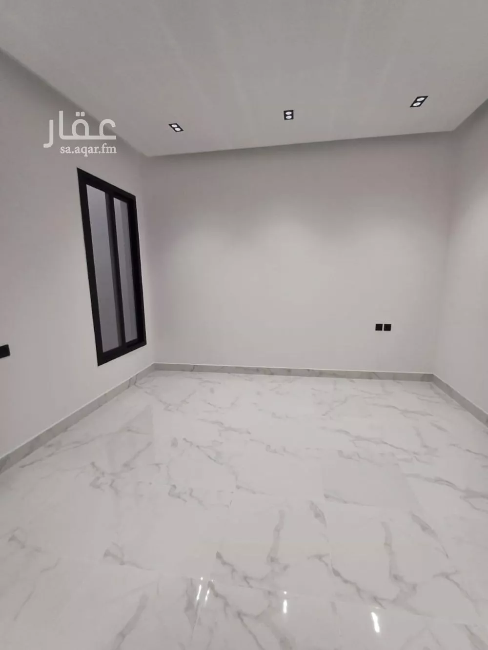 شقة 4 غرف في الرمال 11