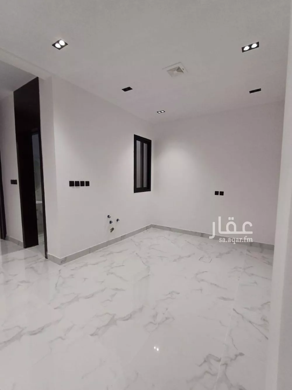 شقة 4 غرف في الرمال 9