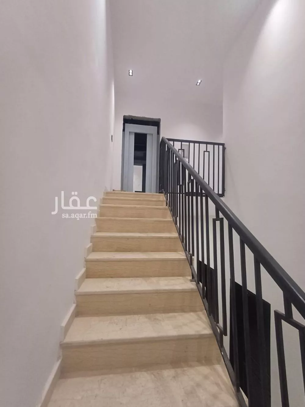 شقة 4 غرف في الرمال 4