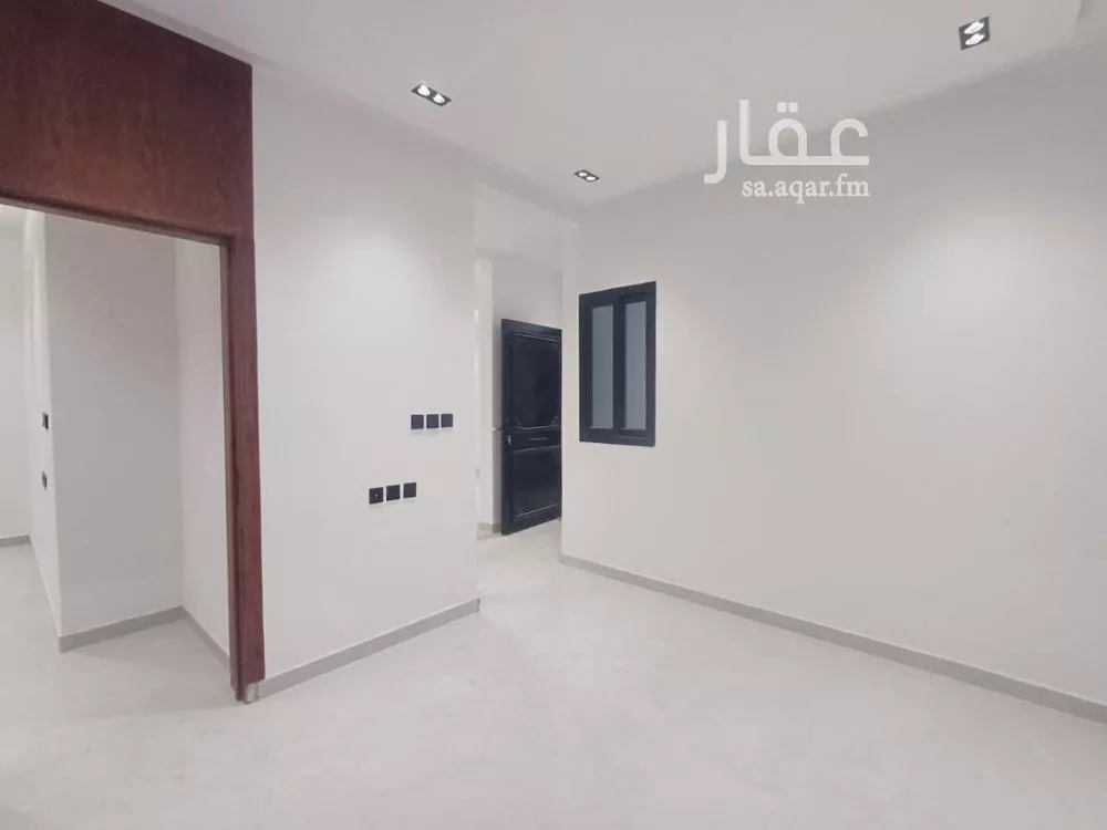 شقة 4 غرف في الرمال 8