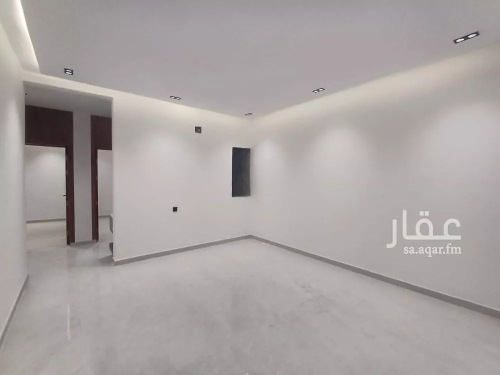 شقة 4 غرف في الرمال 9