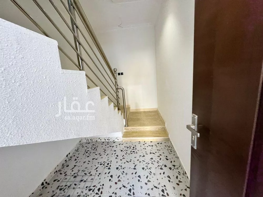 شقة 3 غرف في طيبة 4