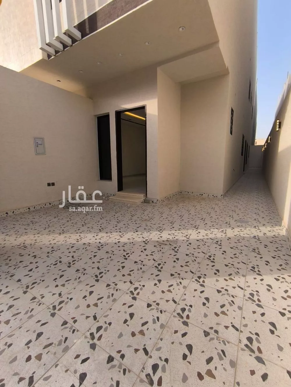 شقة 5 غرف في بدر 4