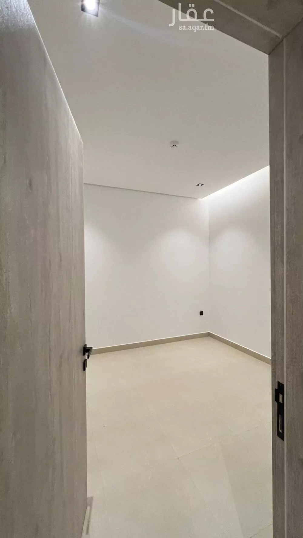 8 bedroom villa in Al Aridh 16
