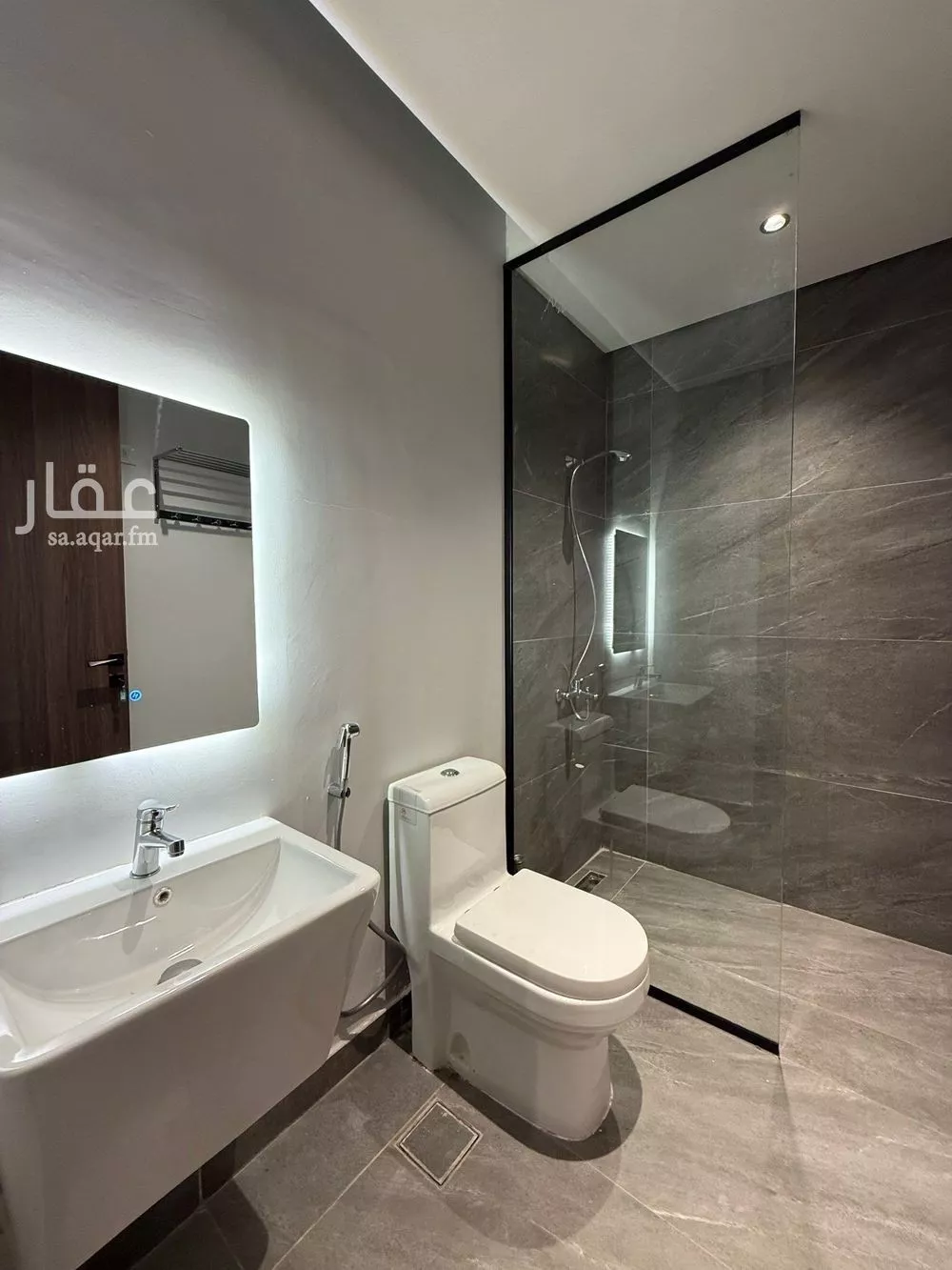 3 bedroom villa in Al Aridh 21