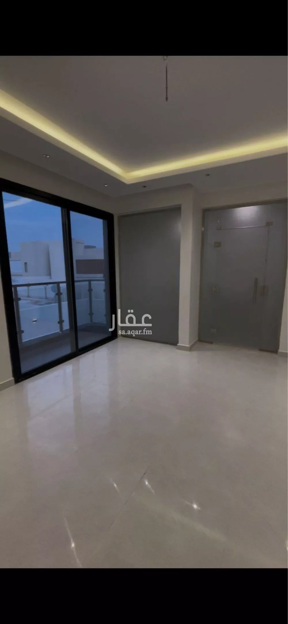 4 bedroom villa in Al Janadriyah 9