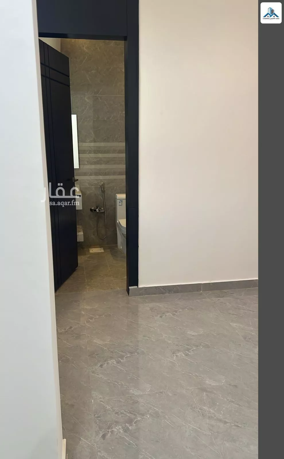 4 bedroom villa in Al Janadriyah 14