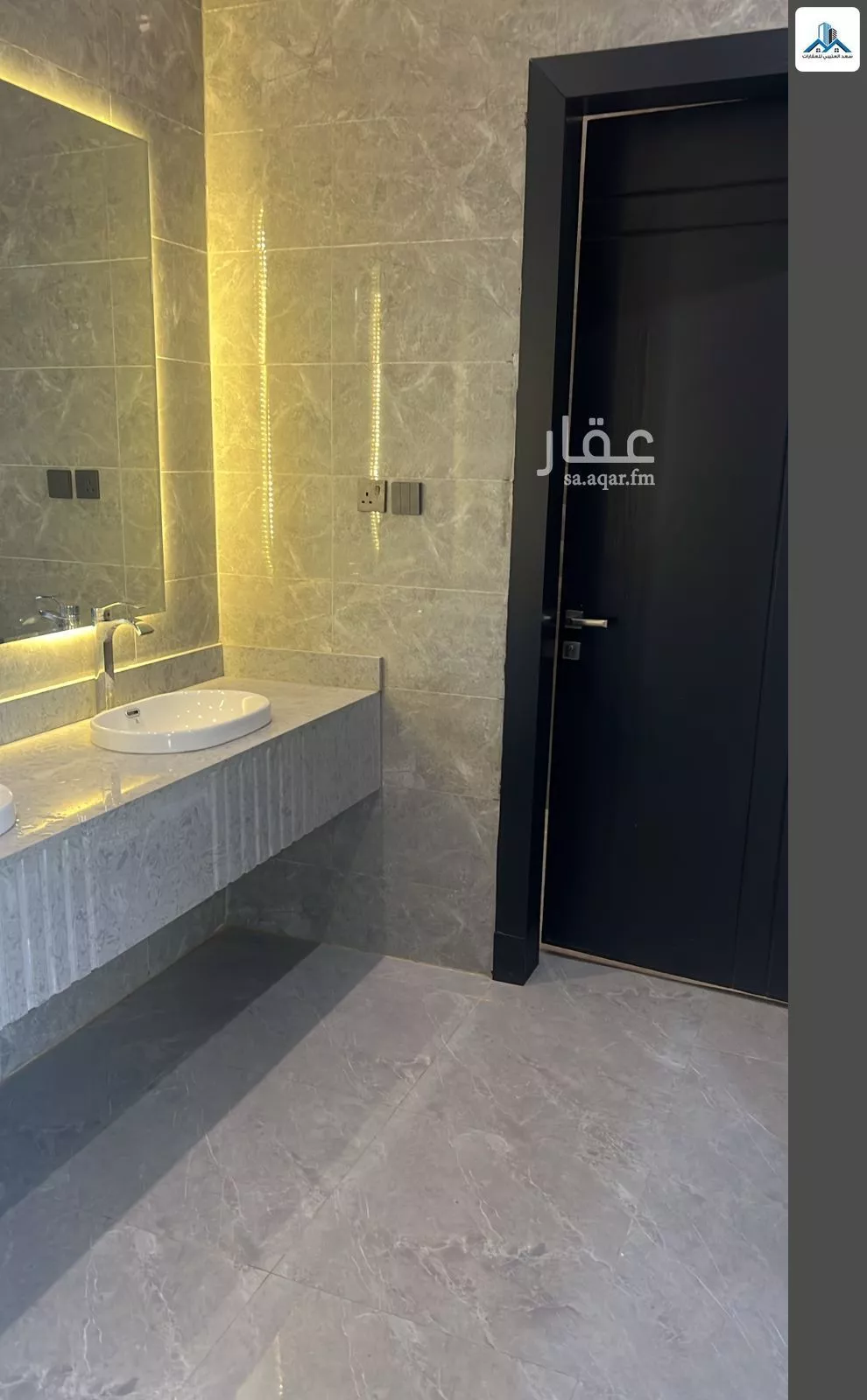 4 bedroom villa in Al Janadriyah 3