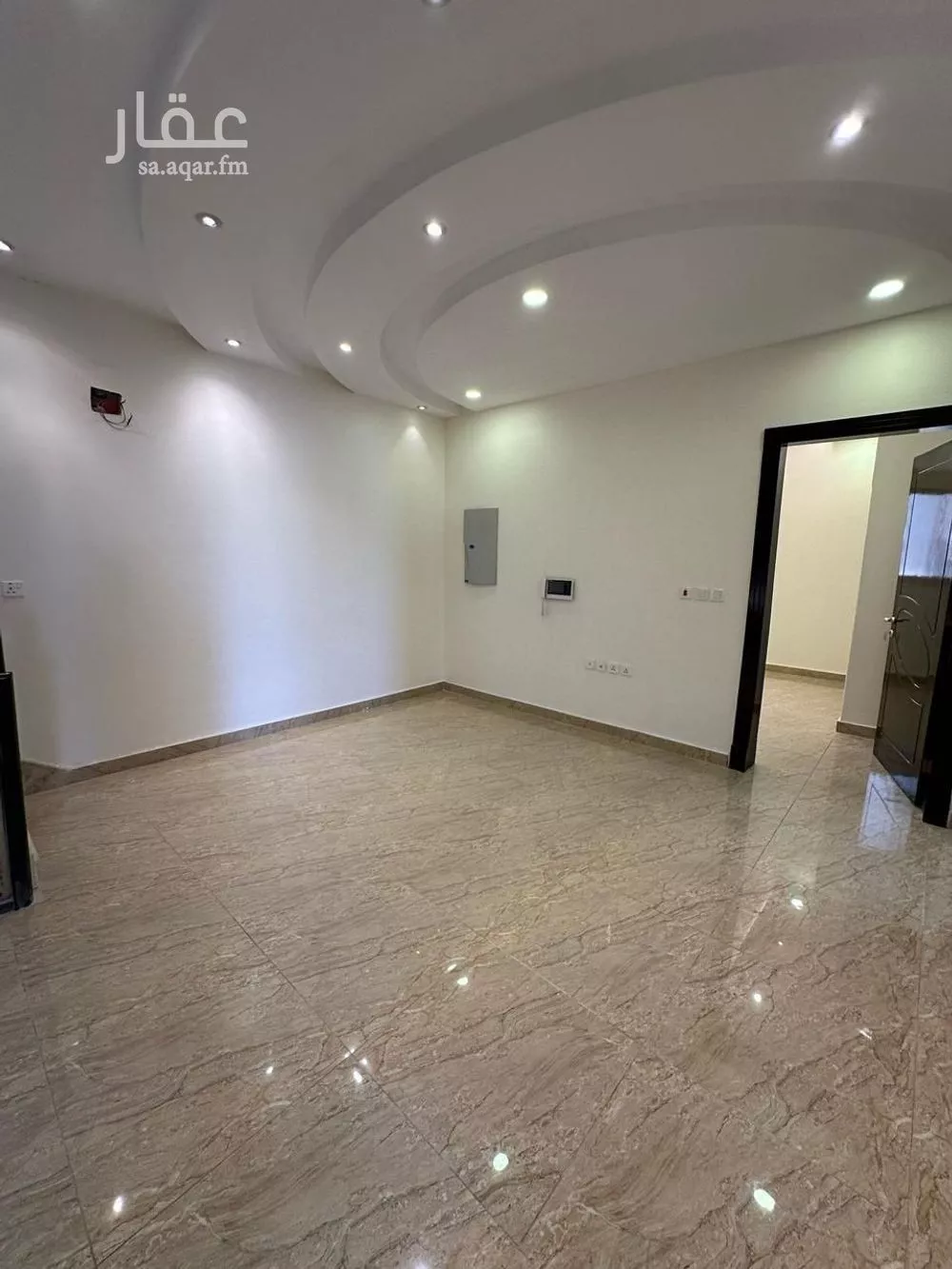 5 bedroom villa in Al Aridh 18