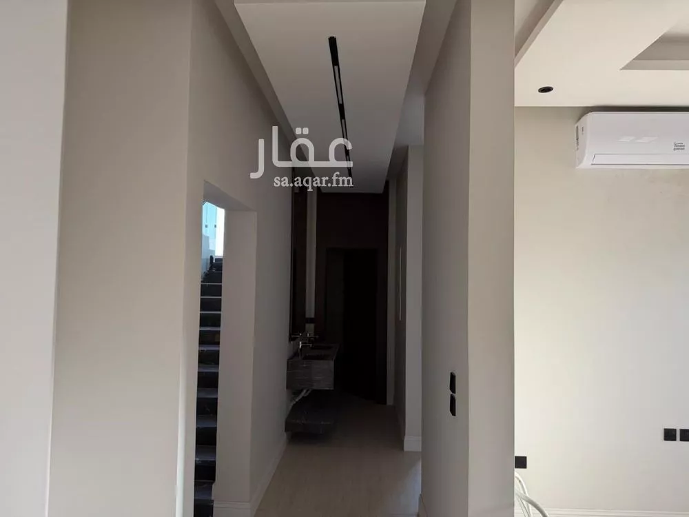 فيلا 4 غرف في العارض 30