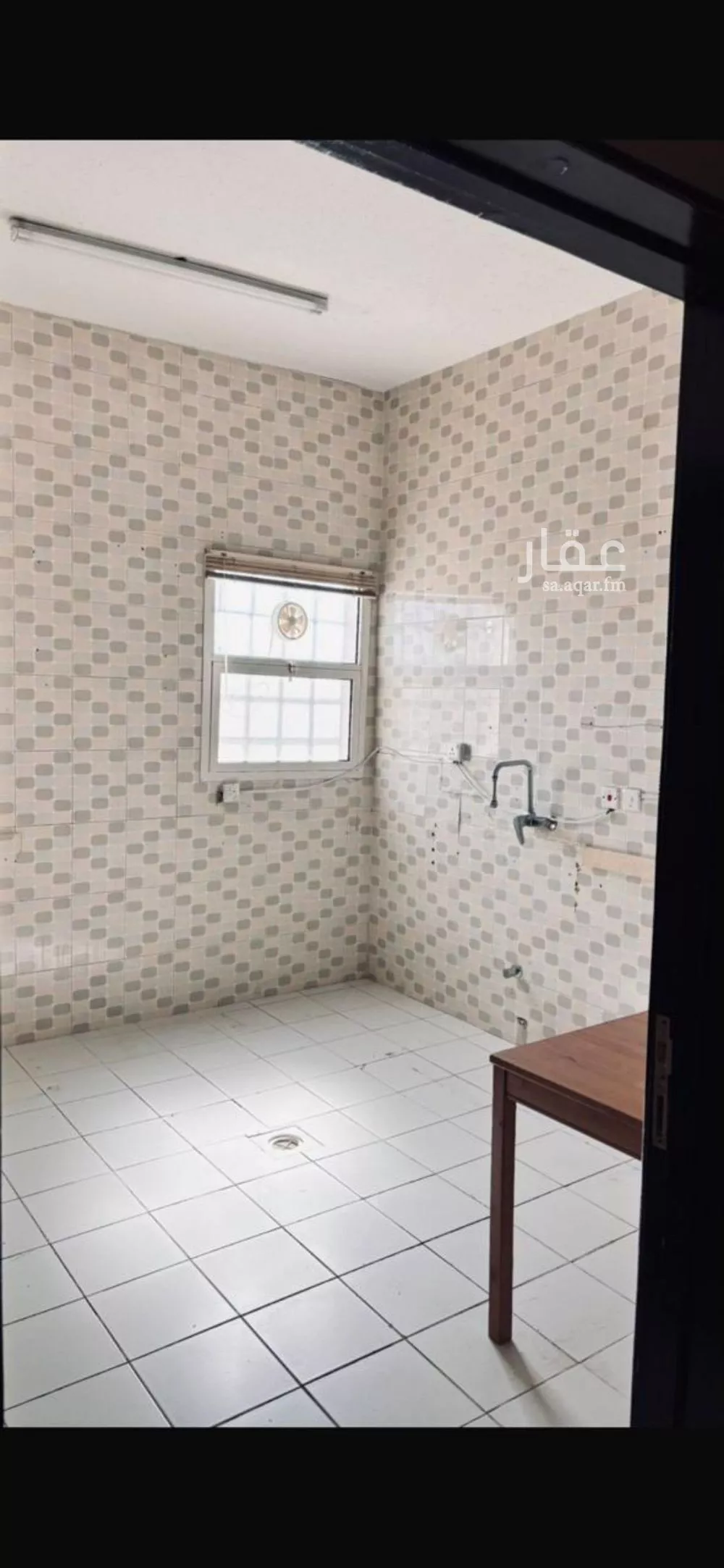 فيلا 6 غرف في العارض 10
