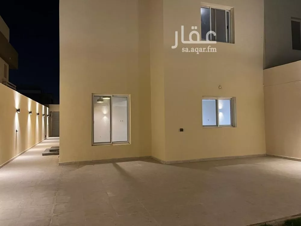 4 bedroom villa in Al Rimal 6
