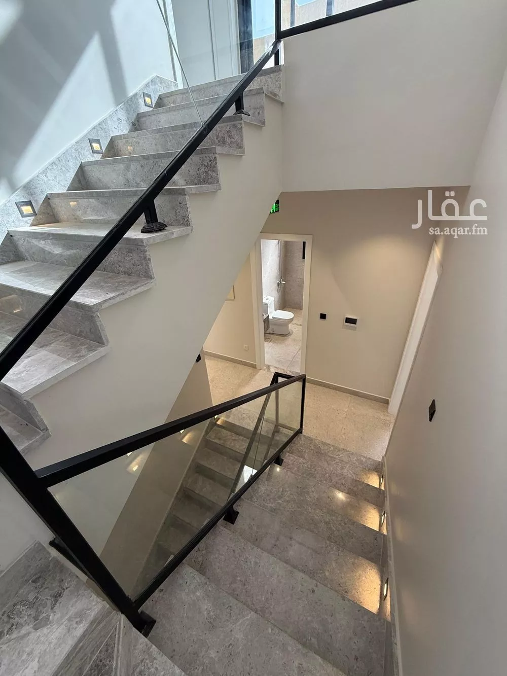 فيلا 4 غرف في العارض 26