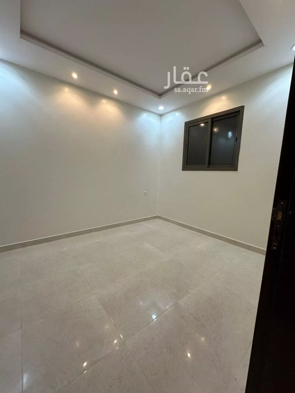فيلا 5 غرف في ظهرة لبن 9