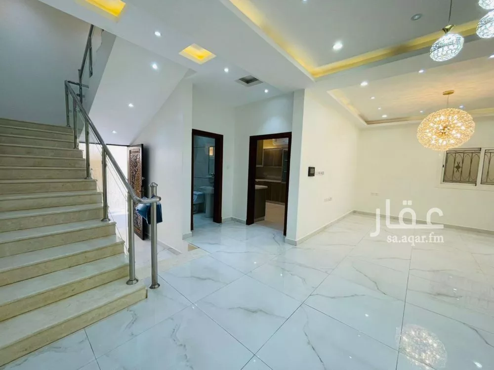 4 bedroom villa in Al Malqa 15